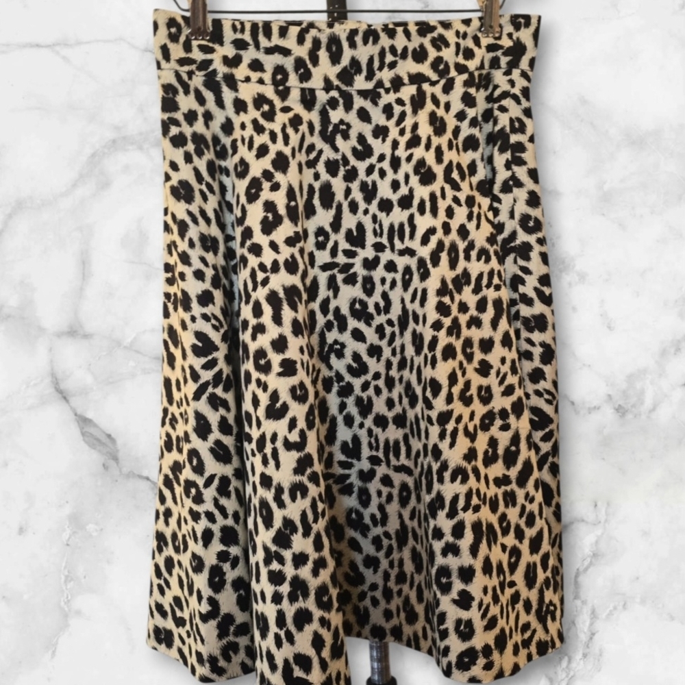 Leopard Print Women's Skirt (Size: 4)